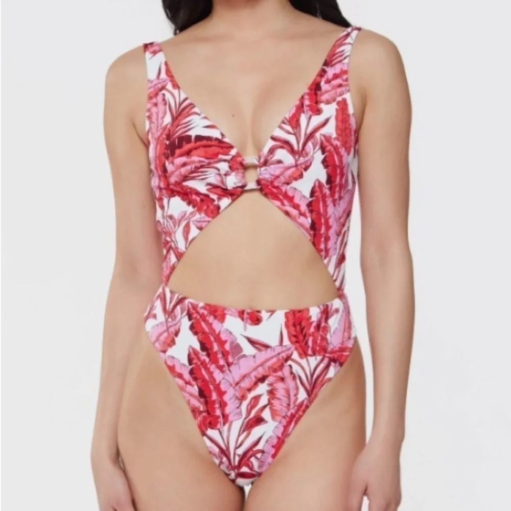 NWT Jessica Simpson Fuchsia Multi Palm O Ring Cut Out One Piece Swimsuit sz S